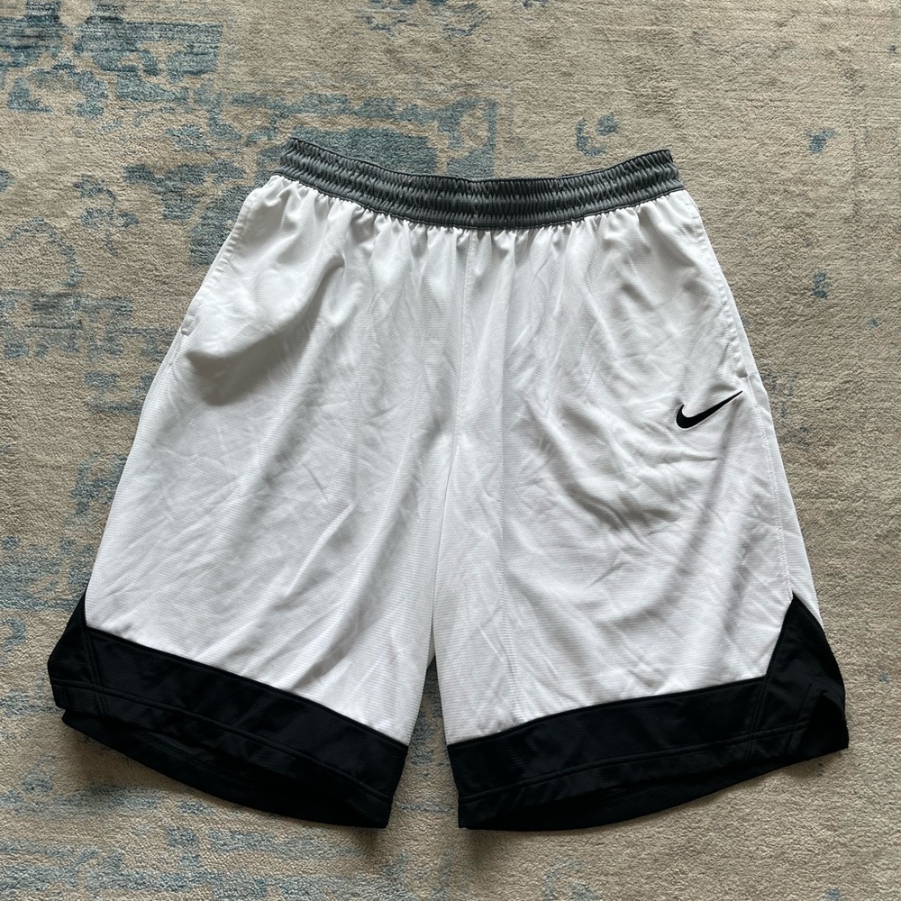 Nike Basketball Shorts XXL